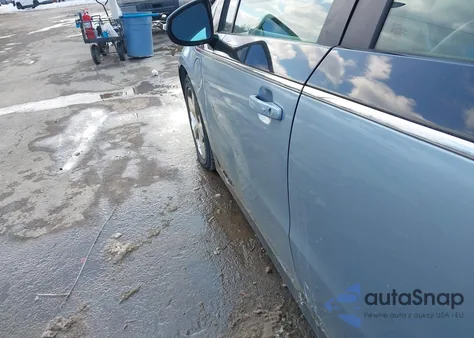 2014 Chevrolet Volt из США, поврежденный, VIN 1G1RF6E46EU131642